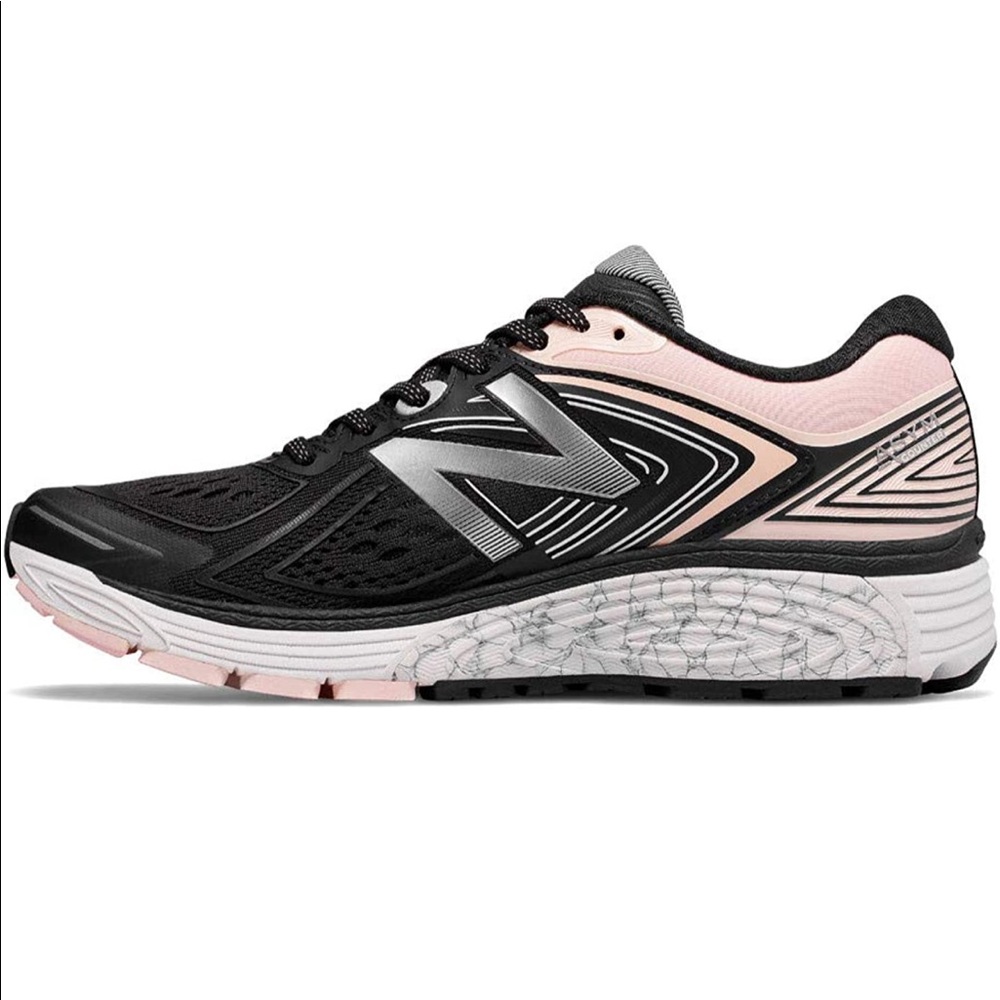 💙New Balance💙…Women’s Size 8D…Black/Silver/Pink